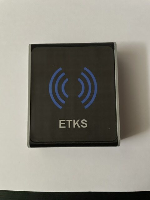 Lettore badge RFID ETKS per il controllo accessi